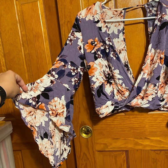 Charlotte Russe floral crop top size xL - Picture 2 of 5